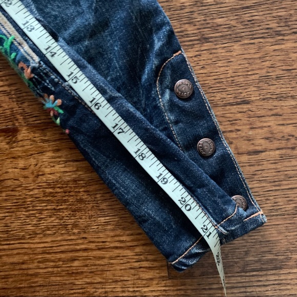 NWT People 4 Peace Crop Jeans - Picture 14 of 14